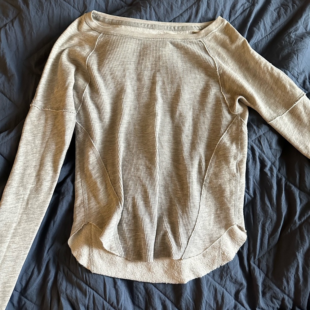 Abercrombie & Fitch Cream and Gray Knit Top